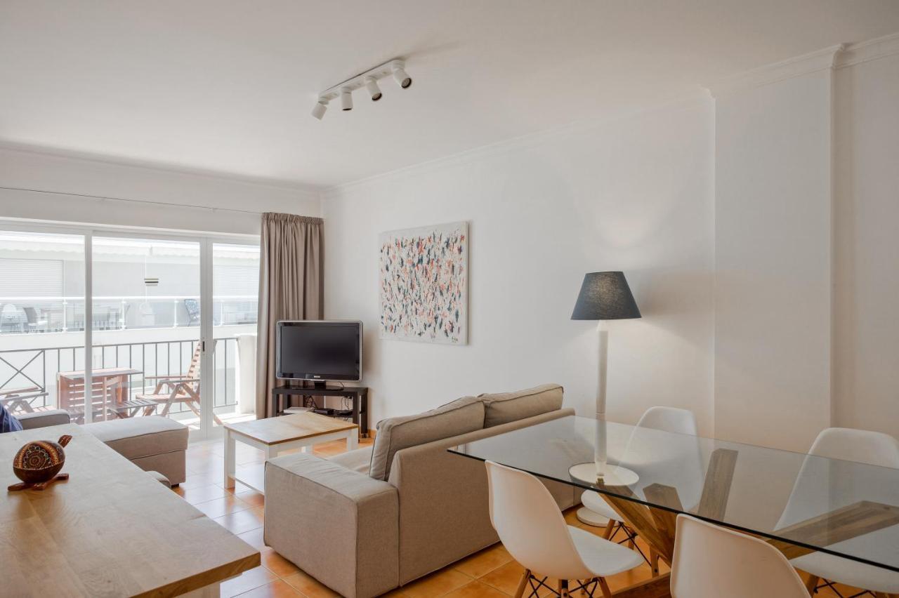 Monte Gordo Beach Flat With Balcony Exterior photo